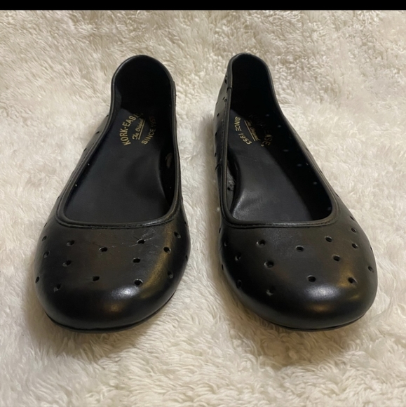 KORK EASE Nessa Black Perforated Ballet Flats Size US 7/38 - Picture 7 of 9